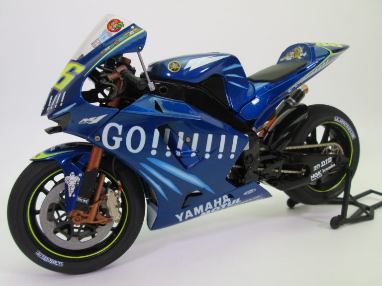 タミヤ 1/12 ヤマハ YZR-M1 '04 No.46 バイクプラモデル完成品を買取頂きました。