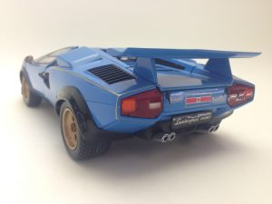 京商 1/18 ランボルギーニ LP500S 後部