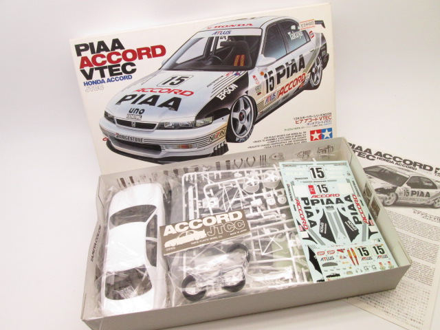 タミヤ 1/24 PIAA アコード VTEC