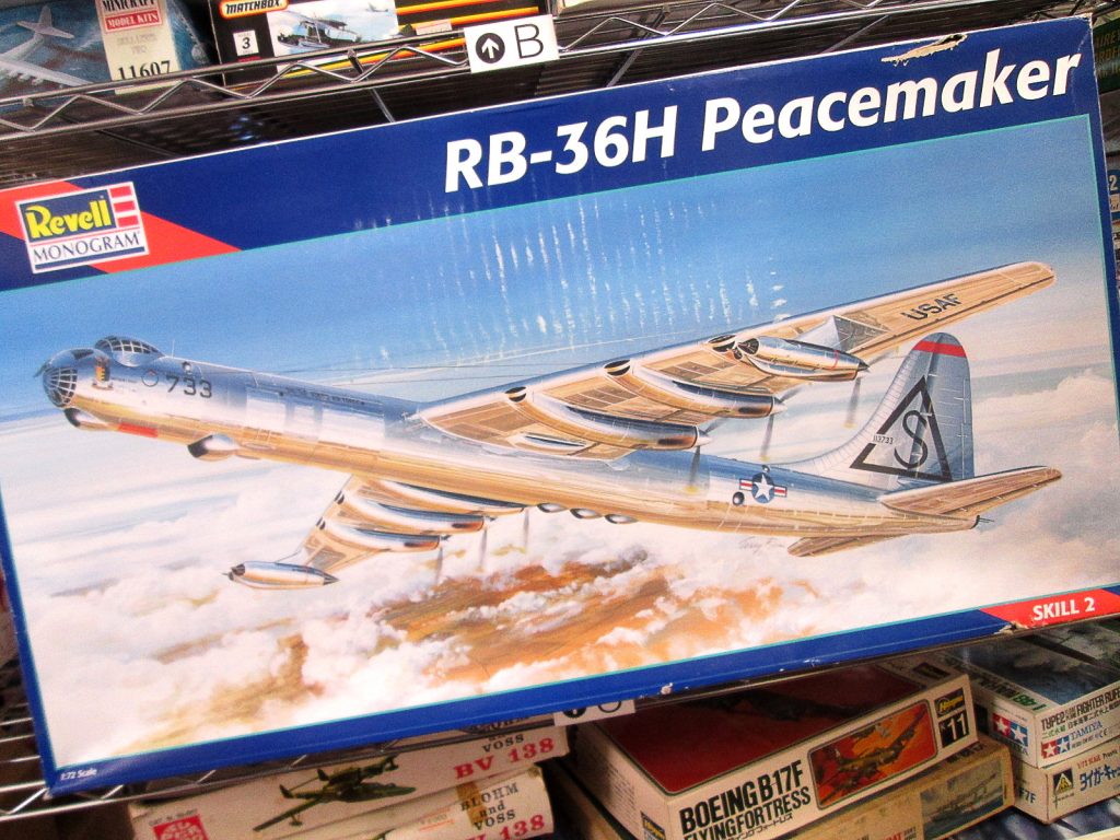 買取紹介：レベル 1/72 RB-36H ピースメーカー