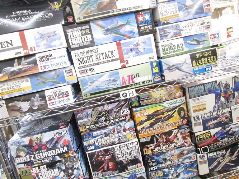 東京都府中市より、ガンプラから飛行機プラモデルまで多数買取り頂きました！