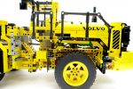 LEGO テクニック 42030 Volvo L350F ホイールローダーの後部