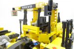 LEGO テクニック 42030 Volvo L350F ホイールローダーの運転席