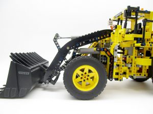 LEGO テクニック 42030 Volvo L350F ホイールローダーのバケット側面