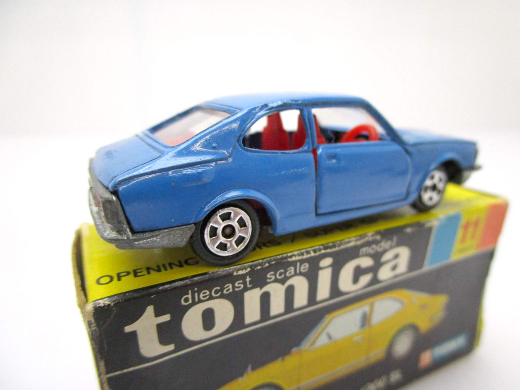 トミカ 11 トヨタ スプリンター 1200SL ホンコン リア