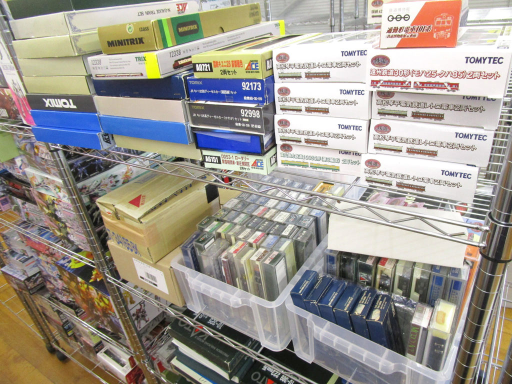 東京都府中市より、KATO Nゲージ 117系など340点以上の鉄道模型を買取