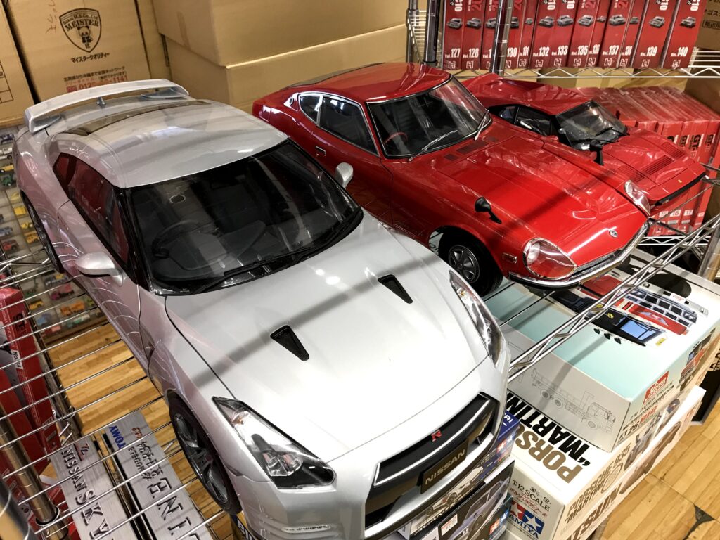 イーグルモス 1/8 週刊 日産 R35 GT-R完成品など