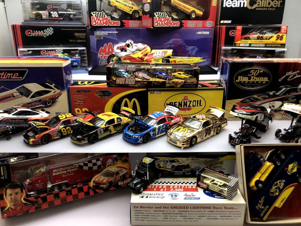 ナスカー NASCAR 1/64 ミニカー ジャンク　バラ売り可　その1 値下げ