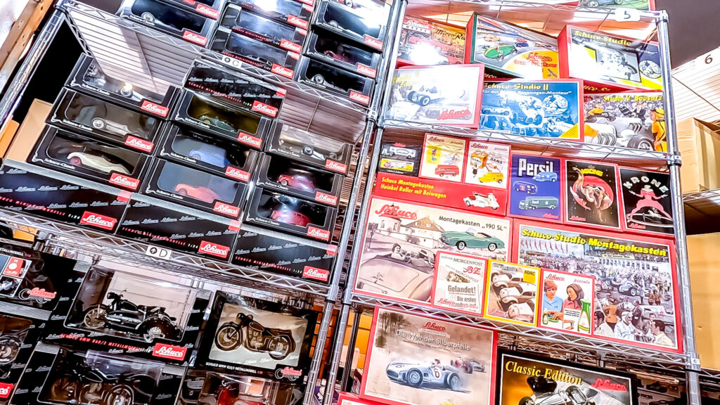 千葉県松戸市より、シュコーなど250点を超える海外製のミニカーを買取頂きました！