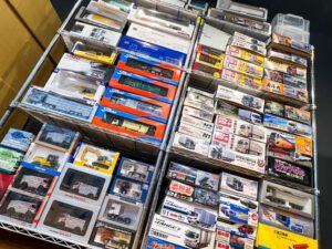 埼玉県狭山市より、建機模型やデコトラプラモデル等を買取させていただきました！