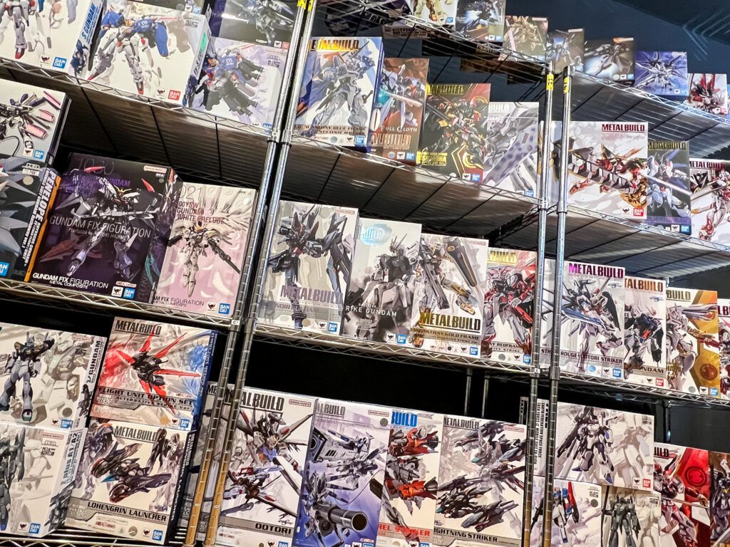 東京都東大和市より、METAL BUILDやROBOT魂のフィギュアを買取させていただきました!