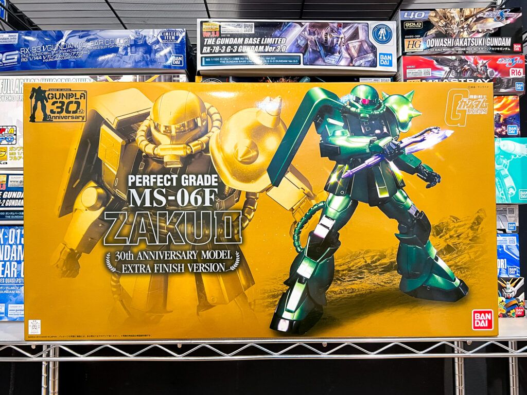 買取実績:バンダイ PG 1/60 ザクII 30th エクストラフィニッシュ