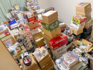愛知県高浜市へ、1000点を超えるガレージキットやフィギュアの出張買取に伺いました！
