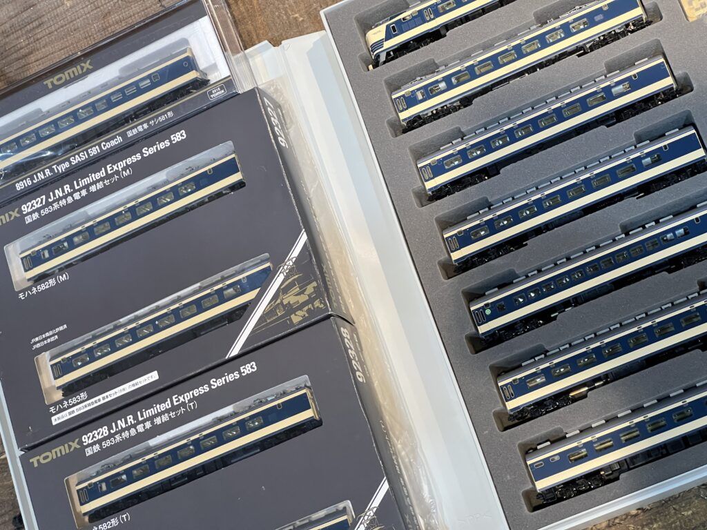 買取実績:583系特急電車(クハネ581)基本セット+増結セットM+増結セットT+サシ581 (TOMIX 92325+92327+92328+8916)