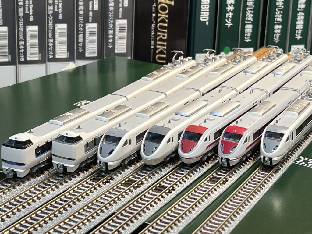 買取実績:様々な681系・683系を並べて。