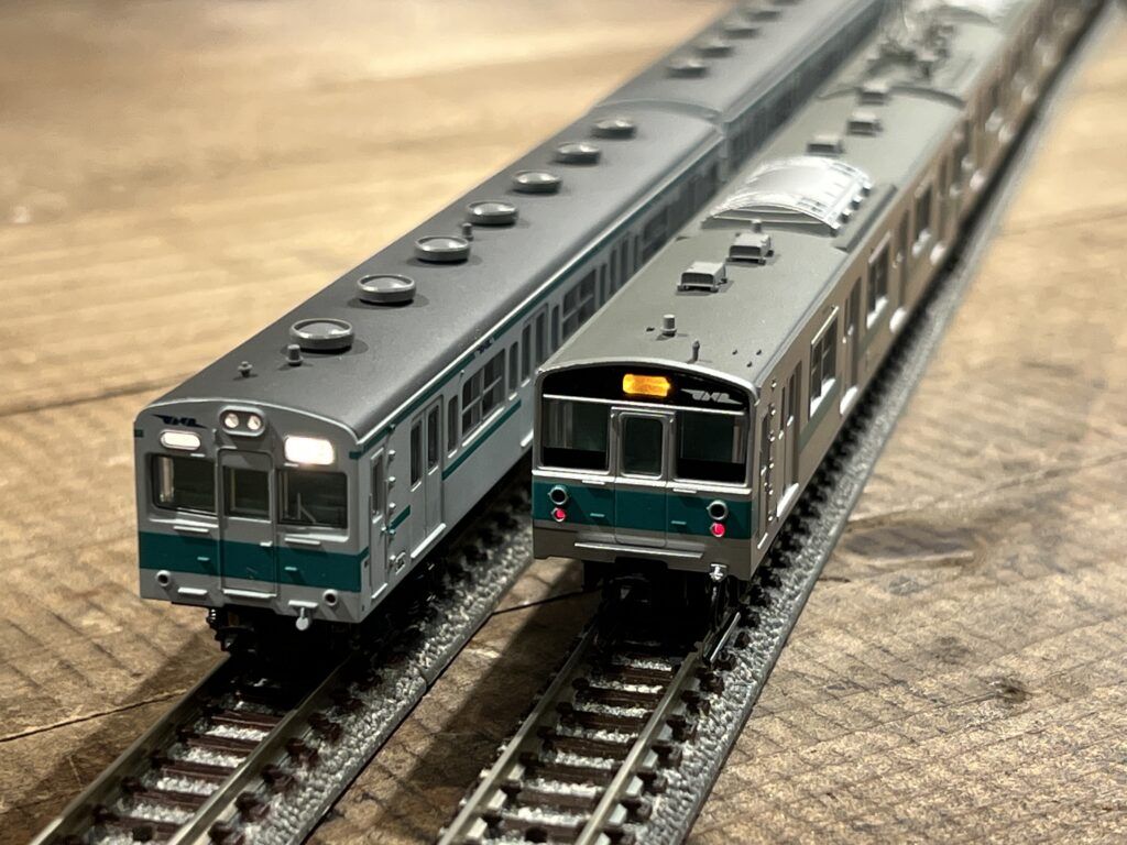 買取実績:マイクロエース Nゲージ 国鉄103系 1000番台 千代田線 基本6両セット(A-0770)・国鉄203系-0番台 改良型 基本 6両セット(A-0932)