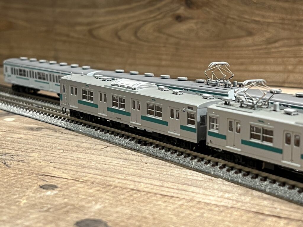 買取実績:マイクロエース Nゲージ 国鉄103系 1000番台 千代田線 基本6両セット(A-0770)・国鉄203系-0番台 改良型 基本 6両セット(A-0932)