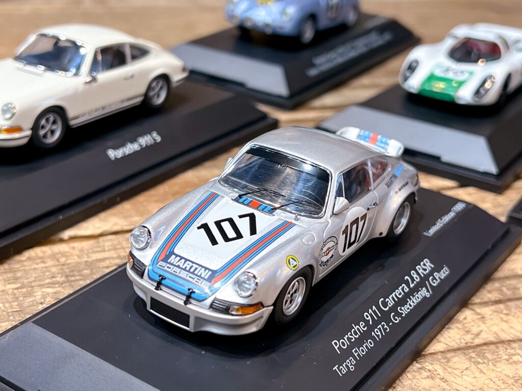 買取実績:ミニチャンプス 1/43 ポルシェ 911 カレラ など