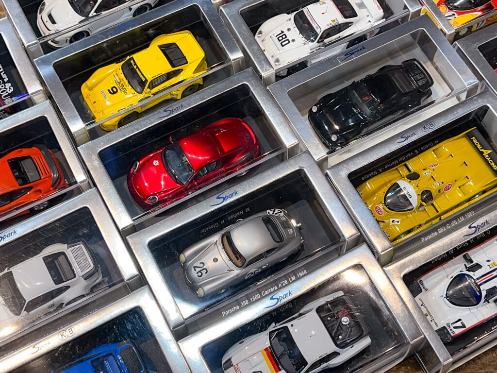 買取実績:スパーク 1/43 ミニカー