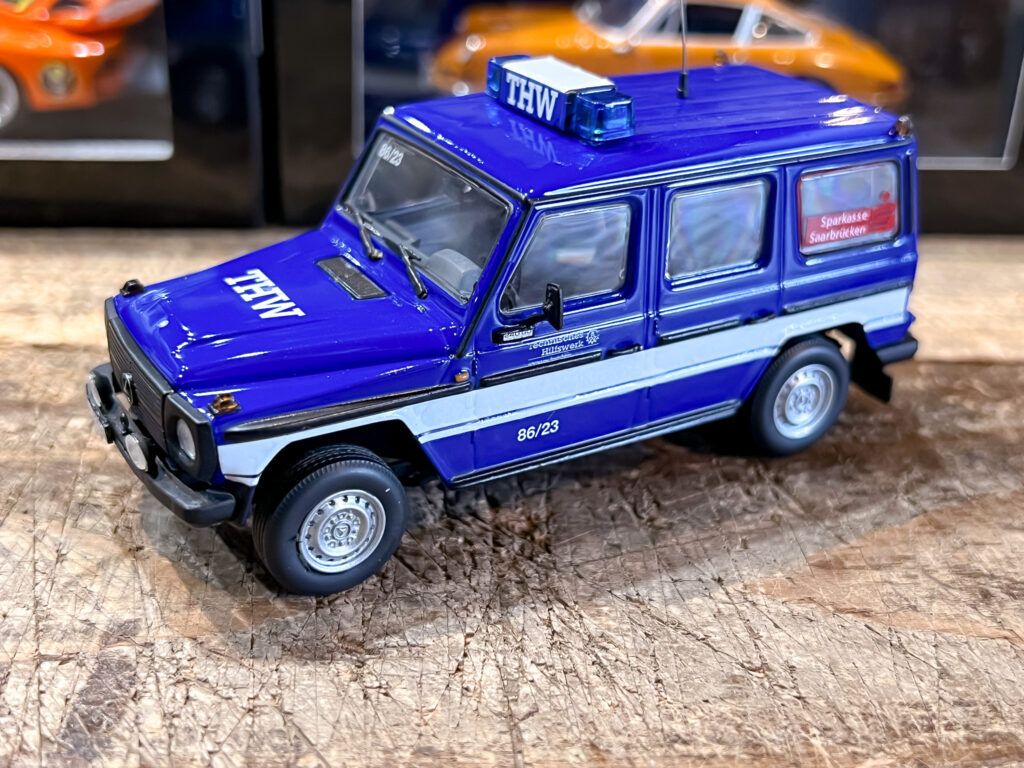 買取実績:ミニチャンプス 1/43 メルセデス ベンツ 240GD