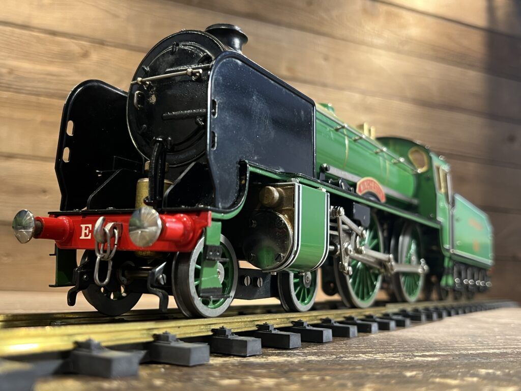 買取実績:ASTER HOBBY 1番ゲージ  1/32 LIVE STEAM LOCOMOTIVE Schools class 先頭部