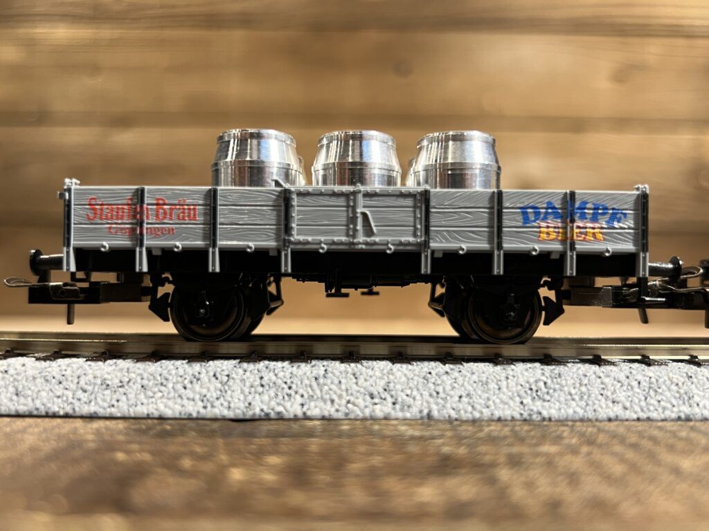 買取実績:トリックス HOゲージ 23925 Low side car "Staufen Bräu Dampf Beer"