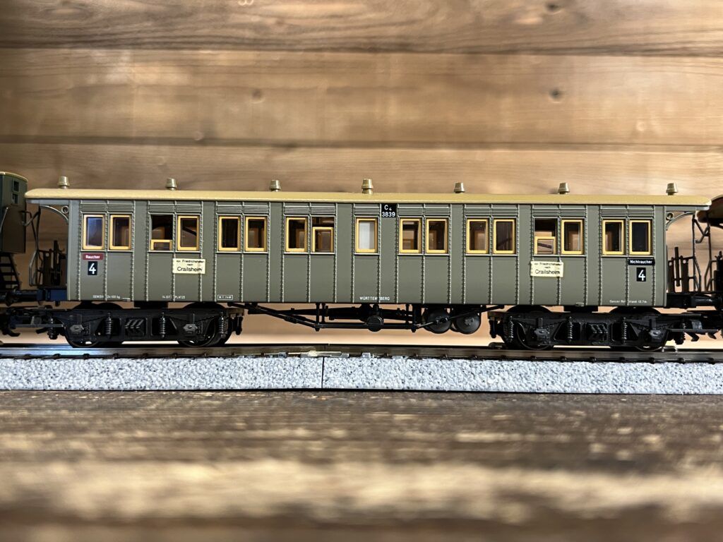 買取実績:メルクリン HOゲージ 4214 Express Train Passenger Car, 4th Class (K.W.St.E.)