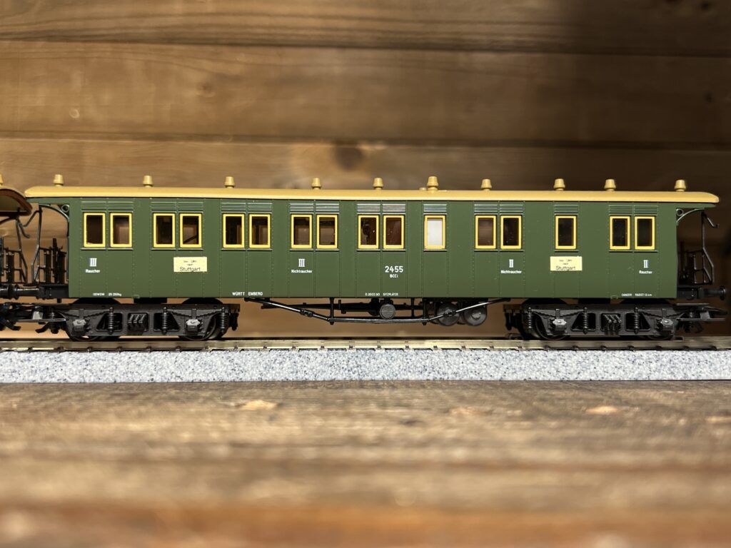 買取実績:メルクリン HOゲージ 4210 Express Train Passenger Car, 1st/2nd Class (K.W.St.E.)