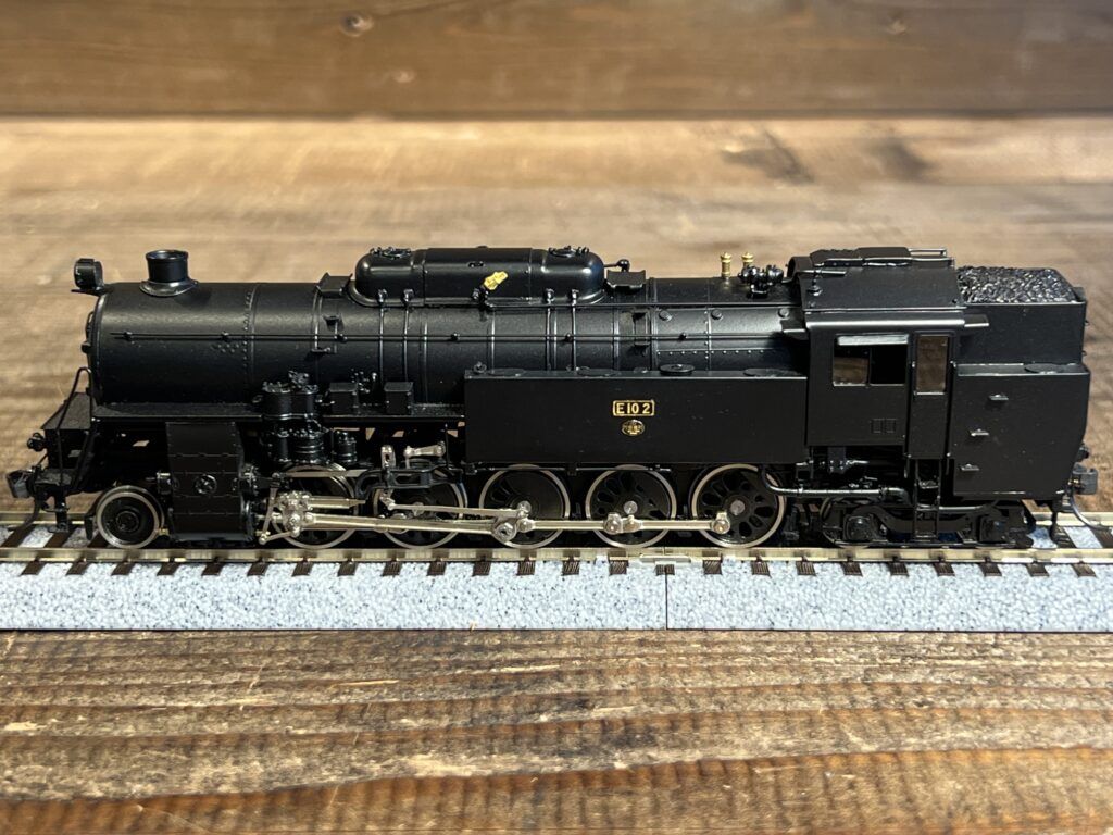 買取実績:マイクロキャスト水野 E10-2号機 金沢機関区所属の側面を撮影