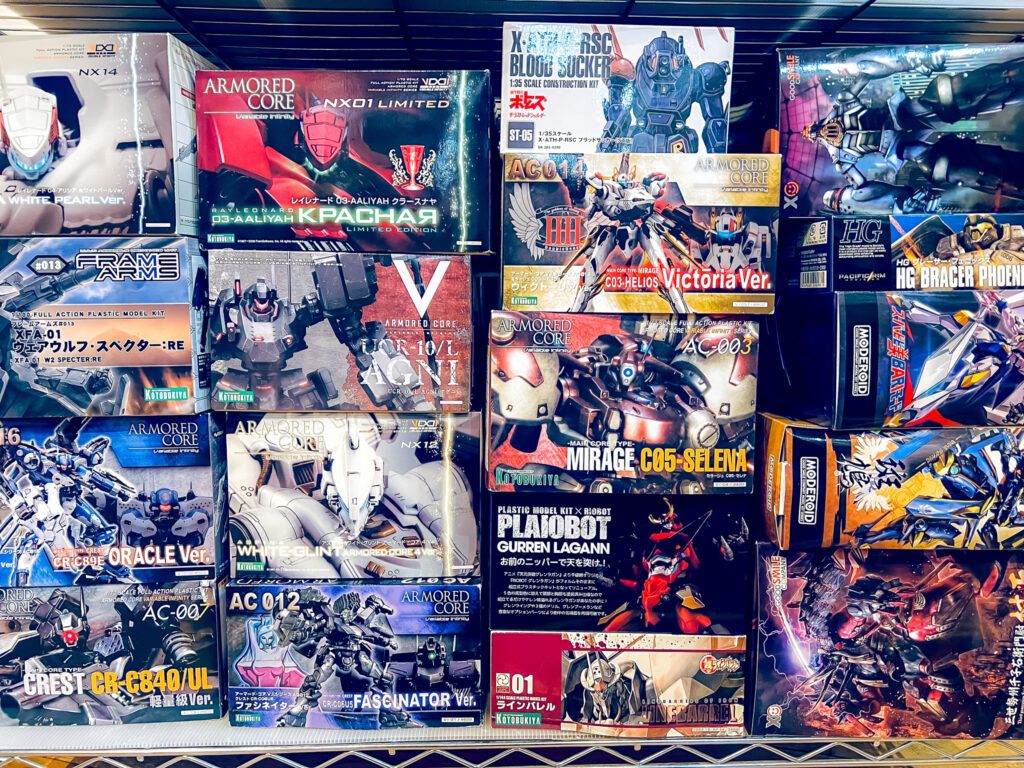買取実績:コトブキヤ 1/72 アスピナ ホワイト・グリント AC4 Ver.