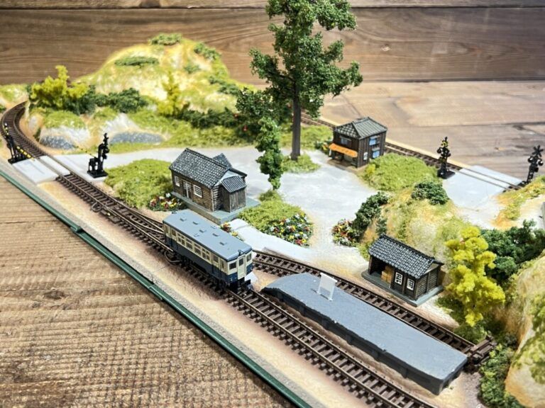 兵庫県尼崎市より、天賞堂のミニジオラマブックやNゲージなどの鉄道