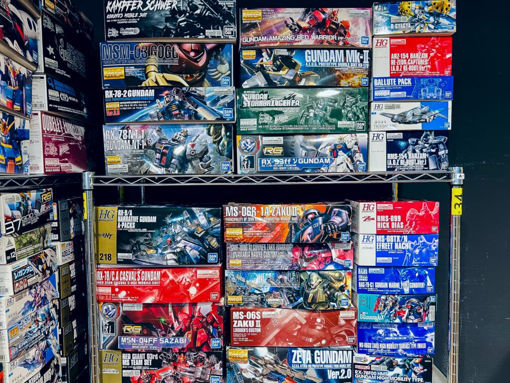 買取実績:バンダイ MG 1/100 ガンダムアメイジングレッドウォーリア など